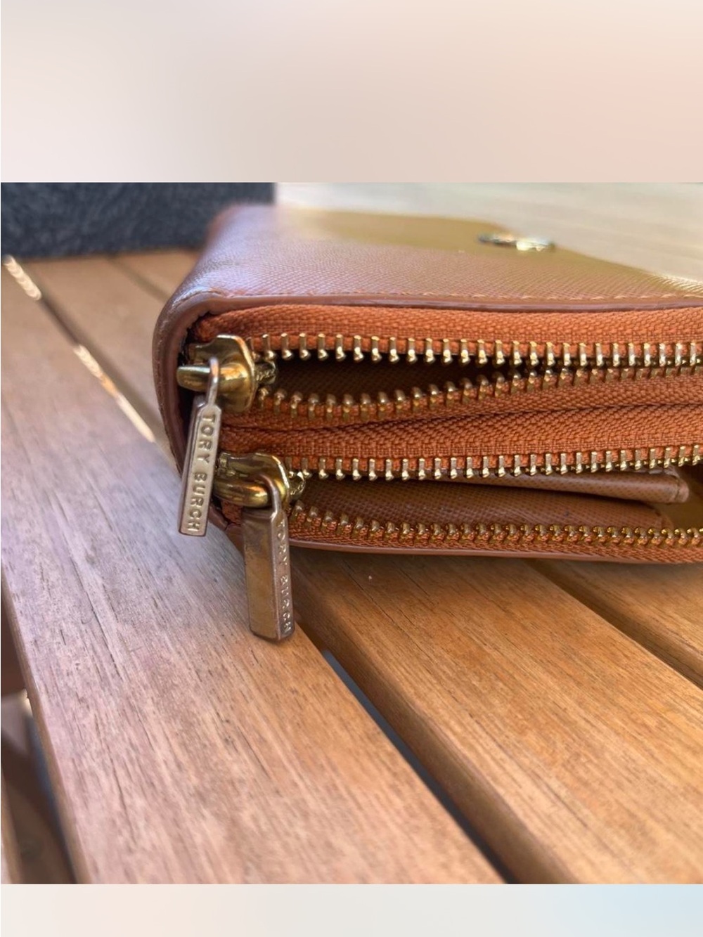 Tory Burch Saffiano Zip-Around Wallet in Cognac with Gold Logo - Picture 5 of 5